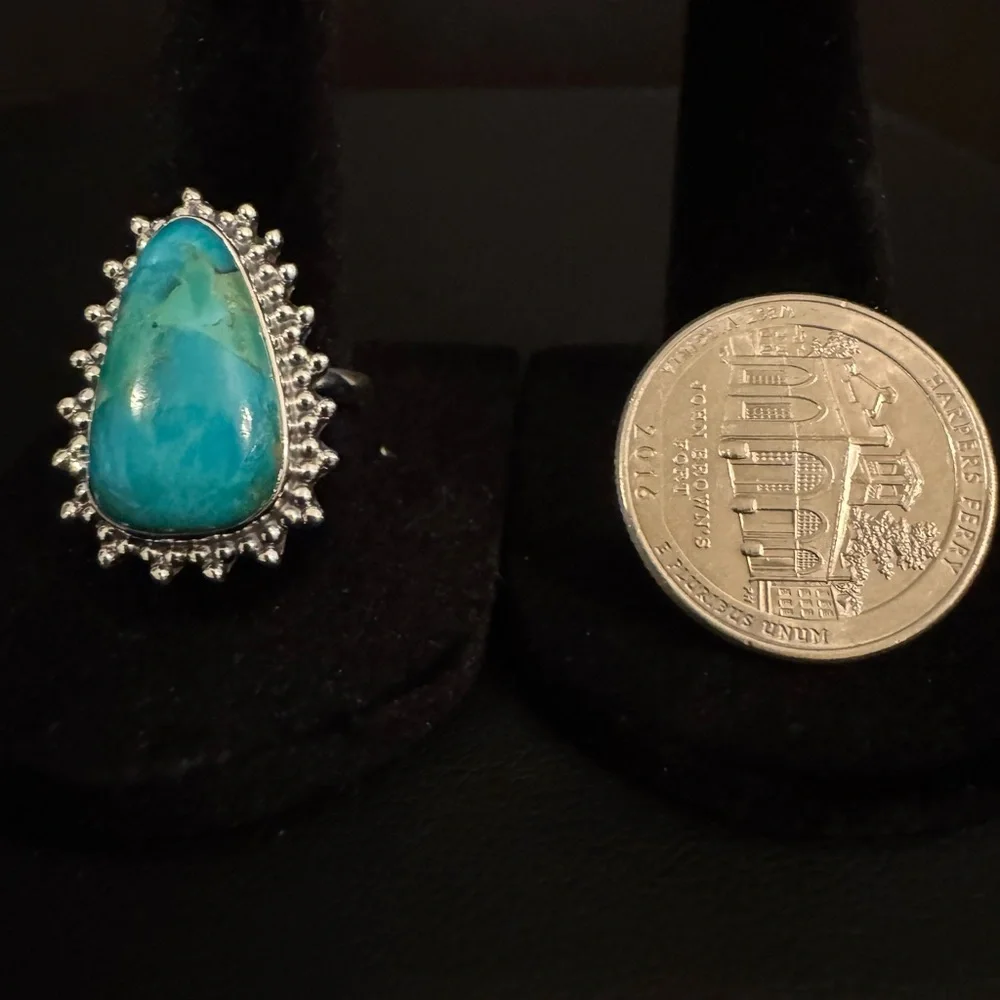 Elegant‎ Sterling Silver 925 and Turquoise Ring
